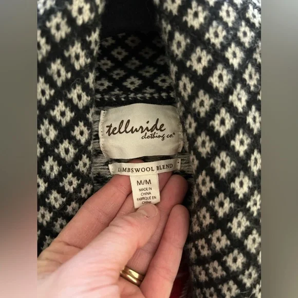 Sweater - Picture 3 of 3